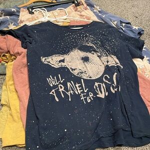 Magnolia Pearl T-shirts will travel for disco and navy blue